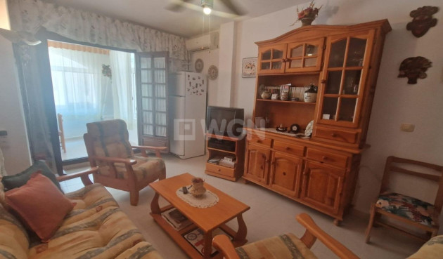 Resale - Apartment / flat - Torrevieja - La Veleta