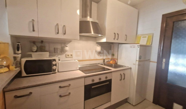 Resale - Apartment / flat - Torrevieja - La Veleta