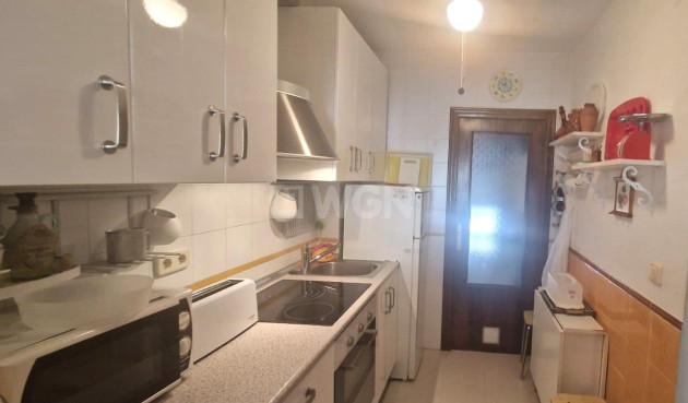 Resale - Apartment / flat - Torrevieja - La Veleta