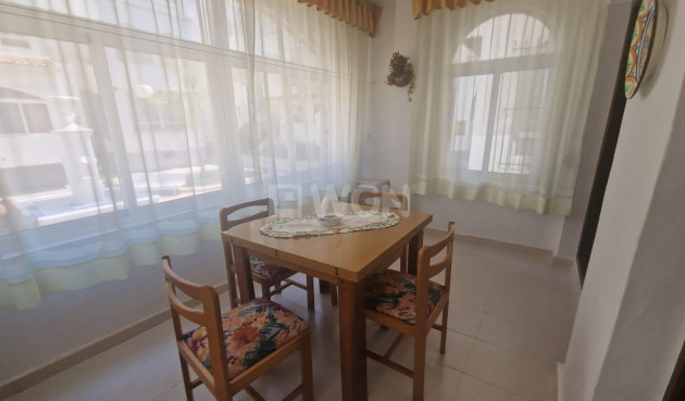 Resale - Apartment / flat - Torrevieja - La Veleta