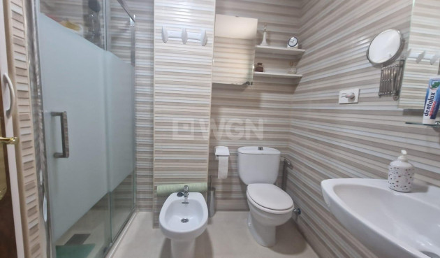 Resale - Apartment / flat - Torrevieja - La Veleta