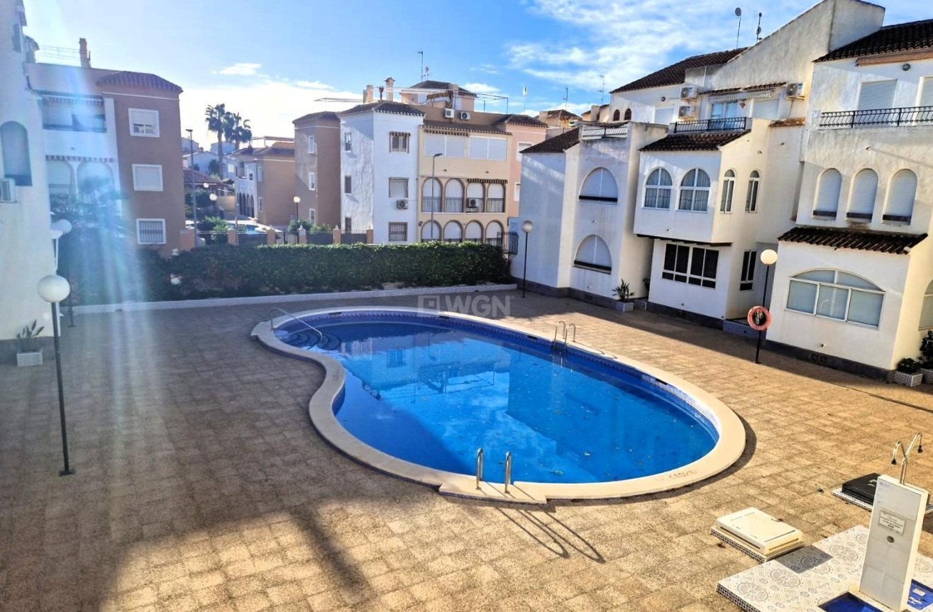 Resale - Apartment / flat - Torrevieja - La Veleta