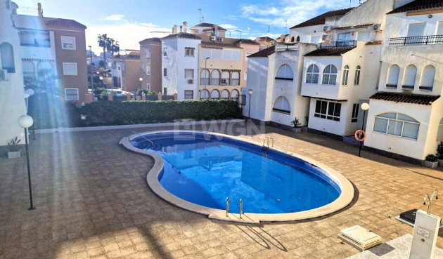 Resale - Apartment / flat - Torrevieja - La Veleta