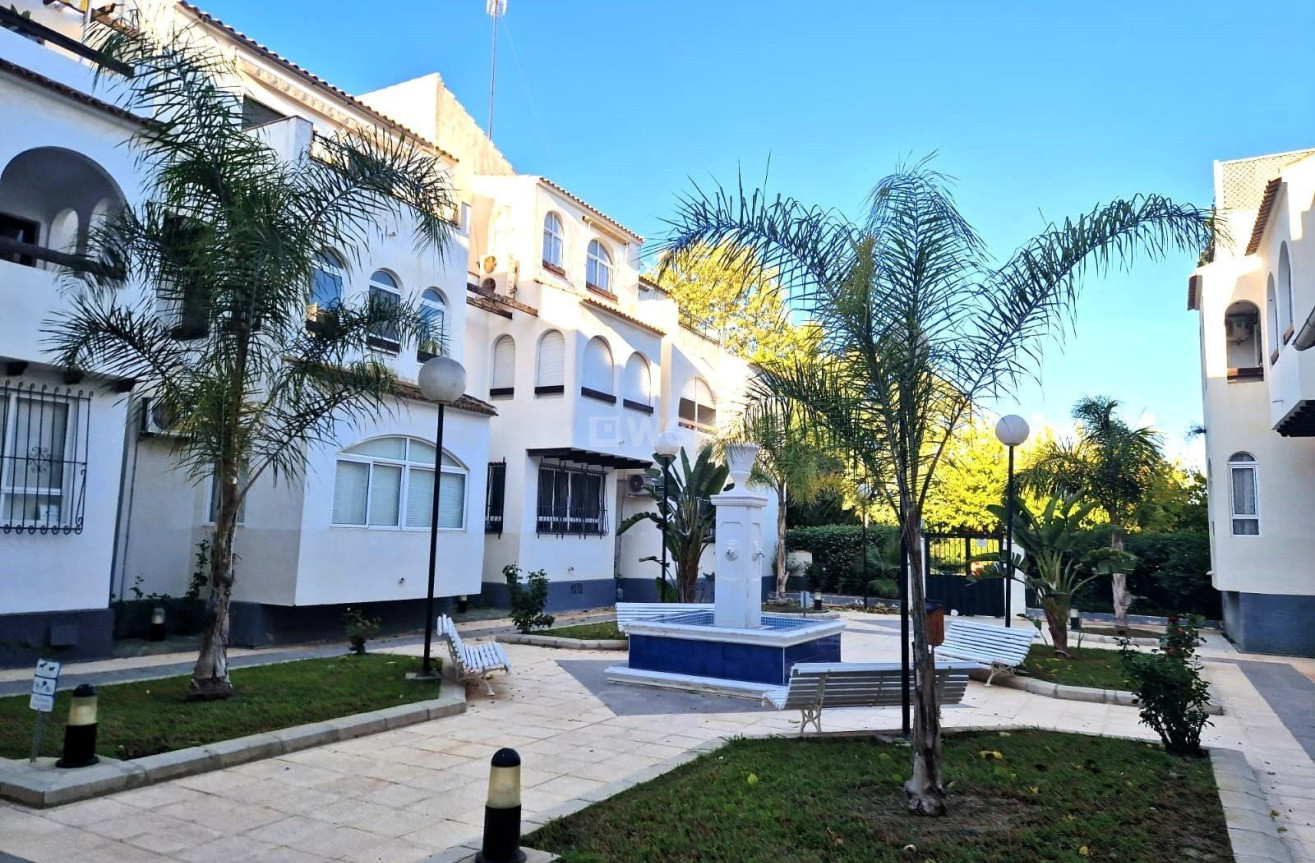 Resale - Apartment / flat - Torrevieja - La Veleta