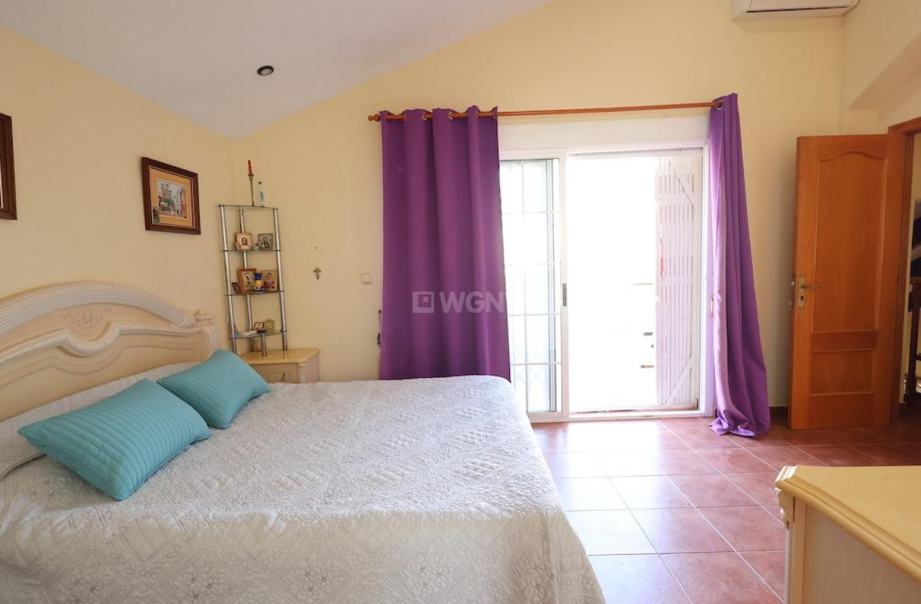 Resale - Villa - Orihuela Costa - Costa Blanca