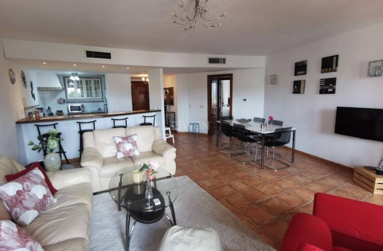 Resale - Apartment / flat - Torrevieja - Costa Blanca