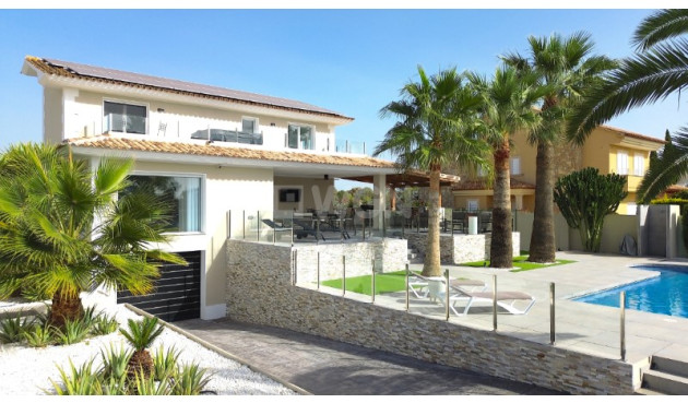 Resale - Villa - Alfas del Pí - Costa Blanca