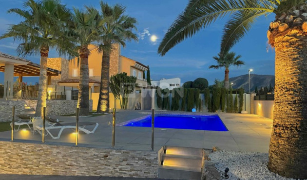 Resale - Villa - Alfas del Pí - Costa Blanca