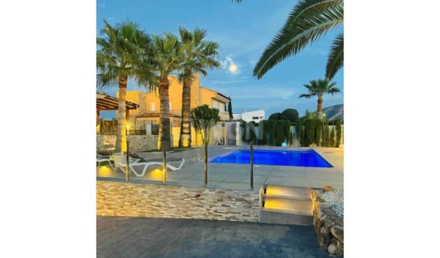 Resale - Villa - Alfas del Pí - Costa Blanca