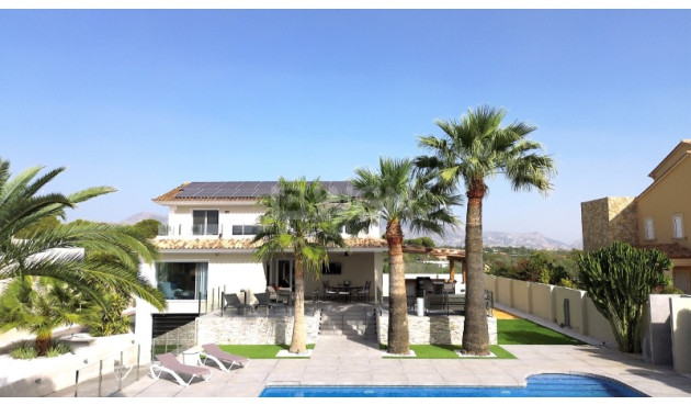 Resale - Villa - Alfas del Pí - Costa Blanca