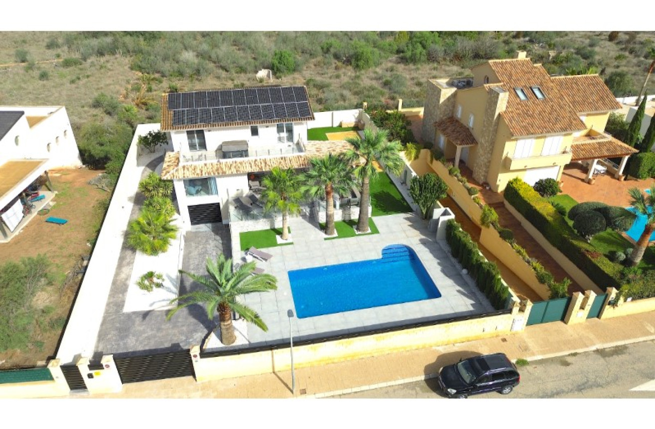 Resale - Villa - Alfas del Pí - Costa Blanca