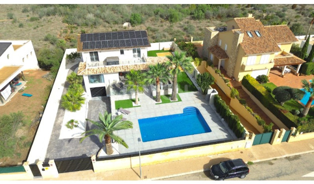 Resale - Villa - Alfas del Pí - Costa Blanca