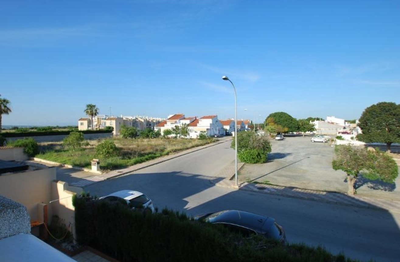 Resale - Villa - Torrevieja - La Siesta - El Salado - Torreta