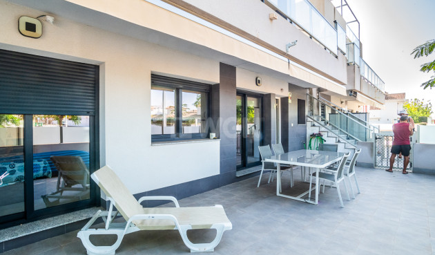 Resale - Apartment / flat - Pilar de la Horadada - Costa Blanca