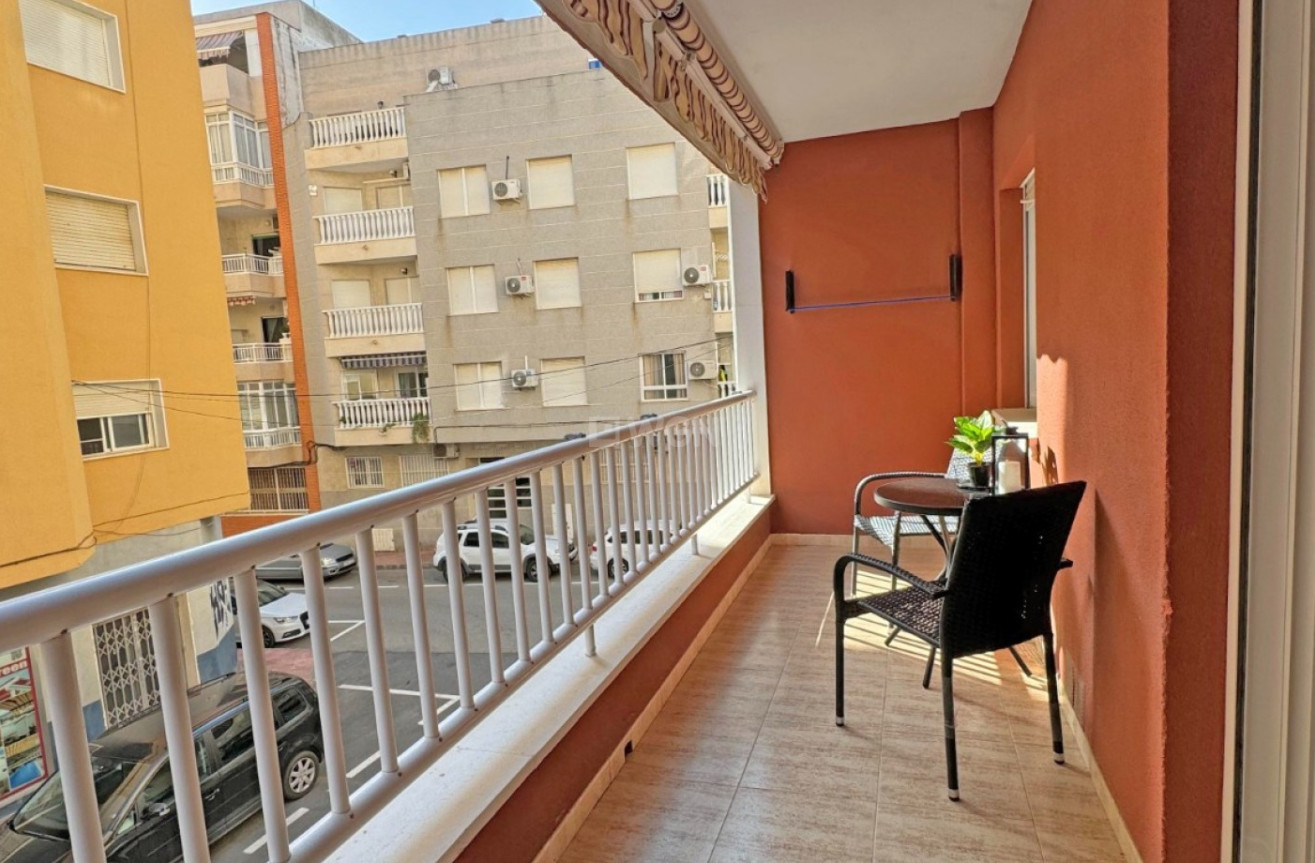 Resale - Apartment / flat - Torrevieja - Costa Blanca