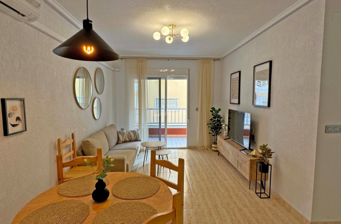 Resale - Apartment / flat - Torrevieja - Costa Blanca