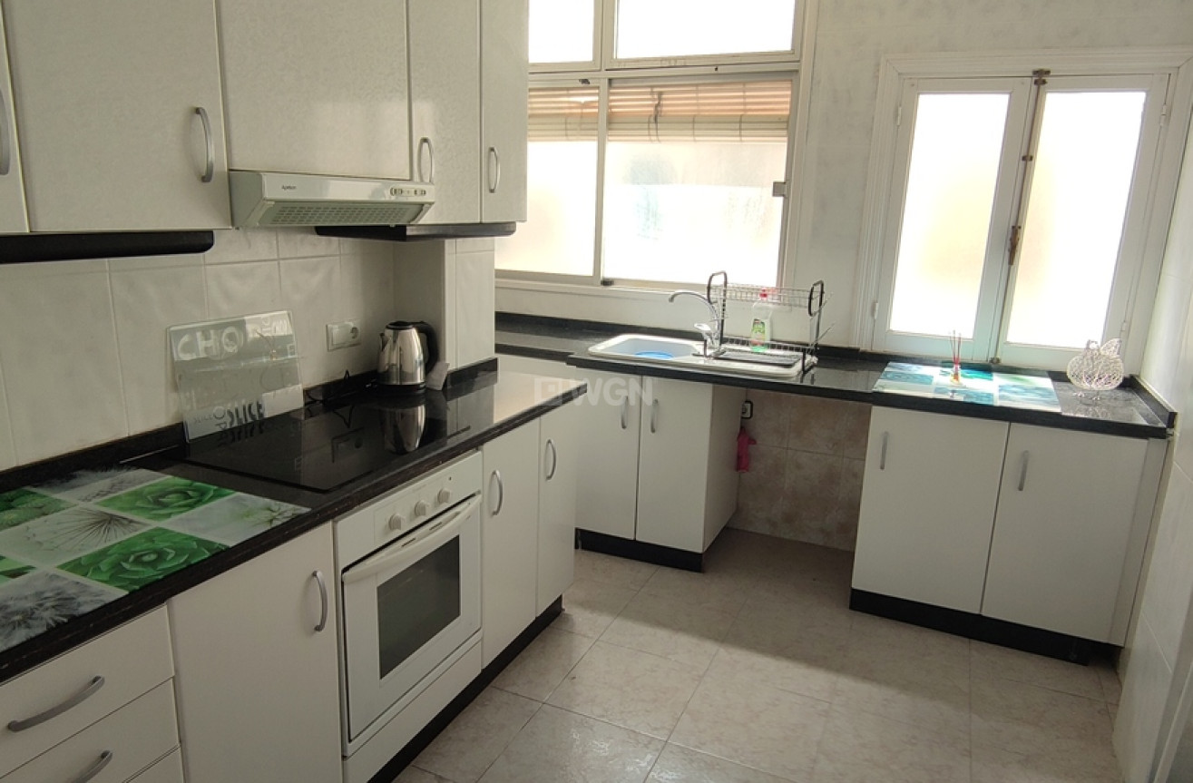 Resale - Apartment / flat - Pinoso - Inland