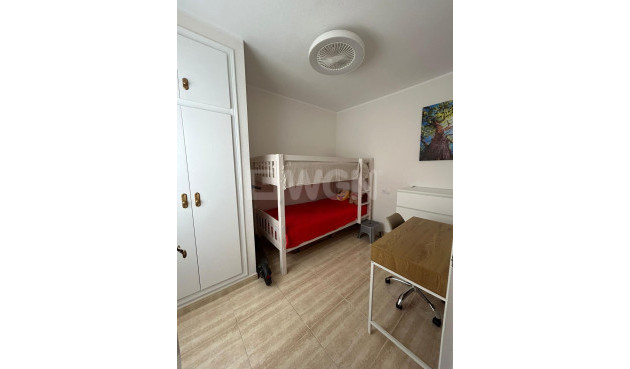 Resale - Apartment / flat - Torrevieja - Playa del Cura