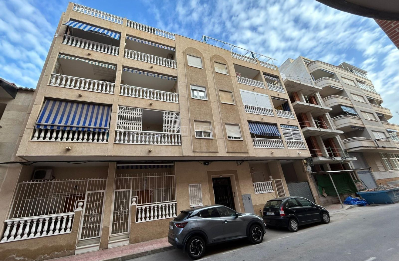 Resale - Apartment / flat - Torrevieja - Playa del Cura