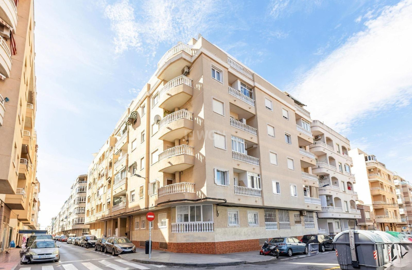 Resale - Apartment / flat - Torrevieja - Playa del Cura