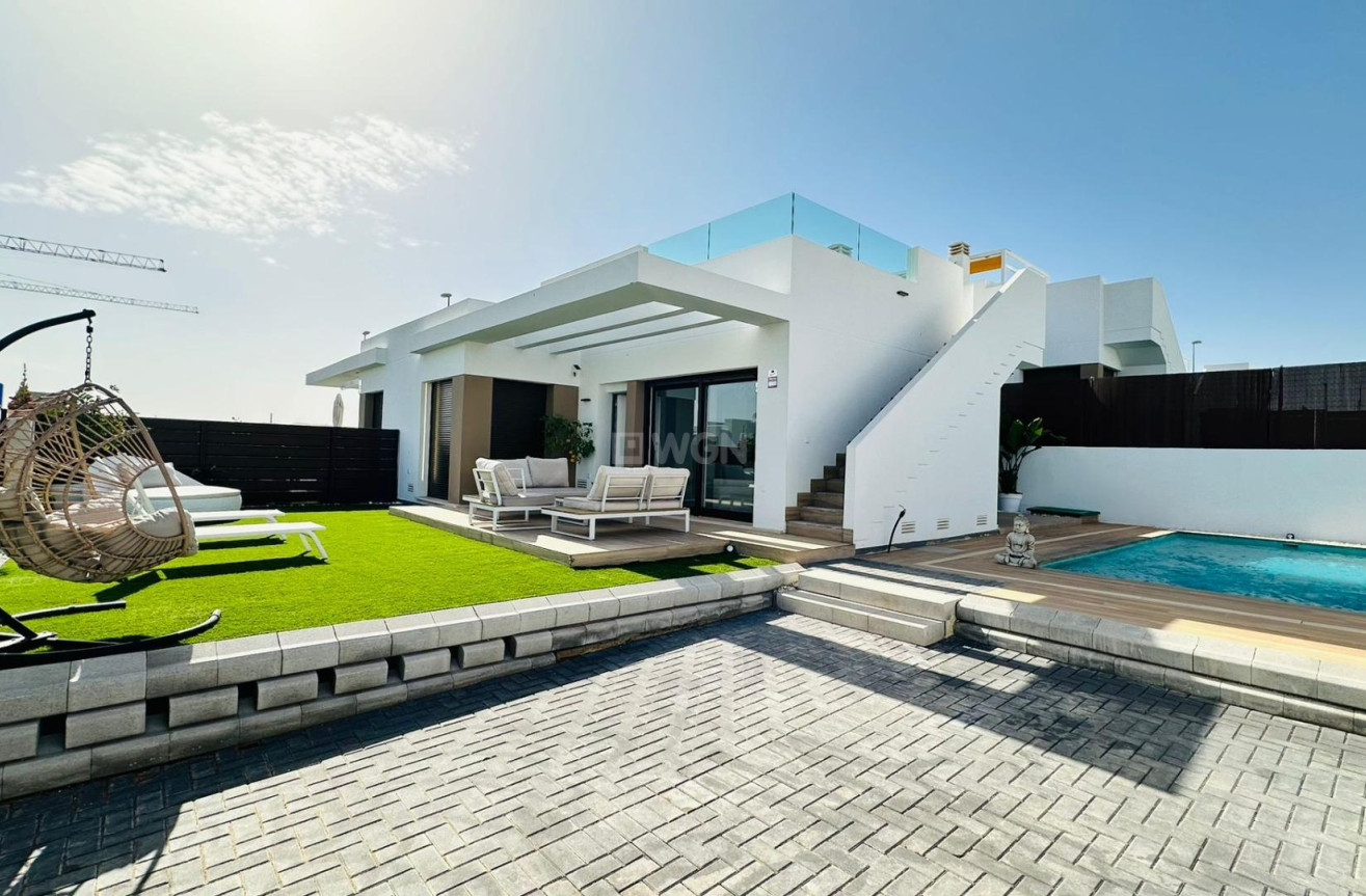 Resale - Villa - Orihuela - Vistabella Golf