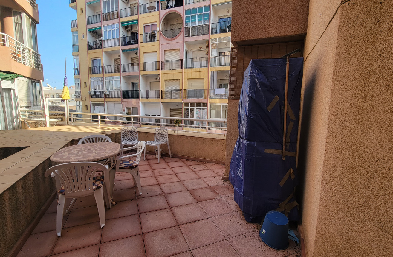 Resale - Apartment / flat - Torrevieja - Costa Blanca