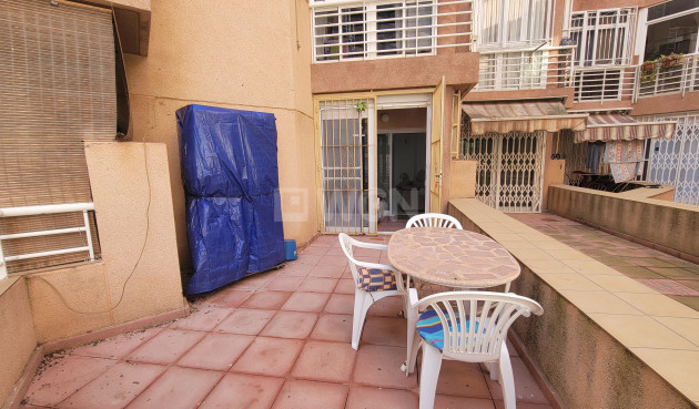 Resale - Apartment / flat - Torrevieja - Costa Blanca