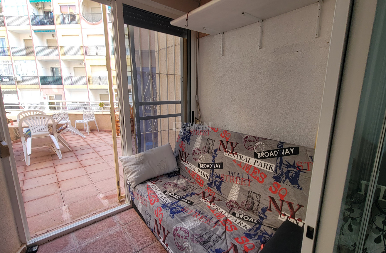 Resale - Apartment / flat - Torrevieja - Costa Blanca