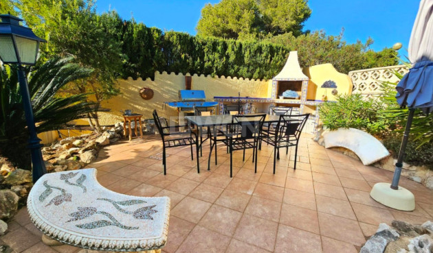 Resale - Villa - Jávea - Costa Blanca