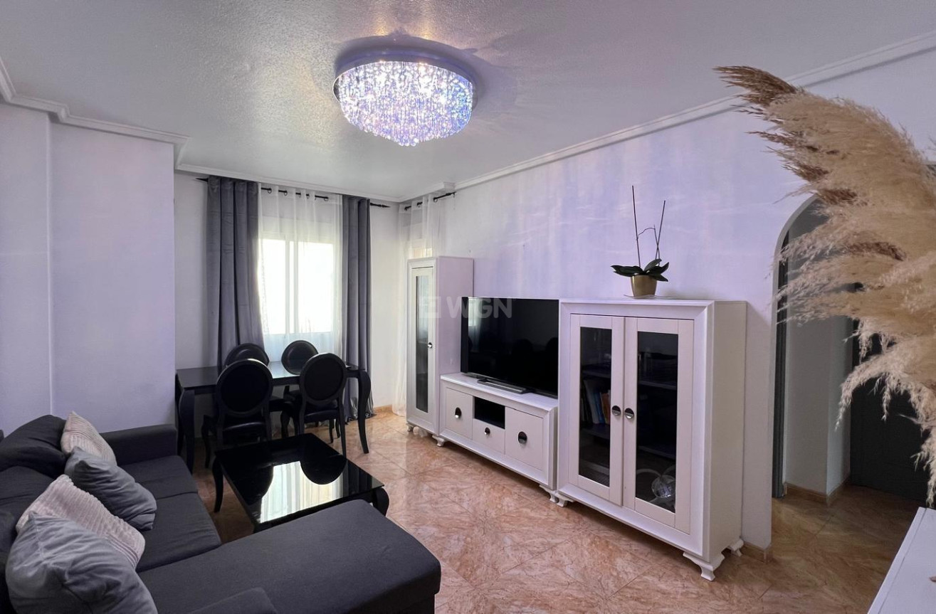 Resale - Apartment / flat - Torrevieja - Centro