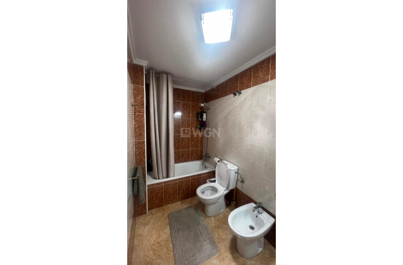 Resale - Apartment / flat - Torrevieja - Centro