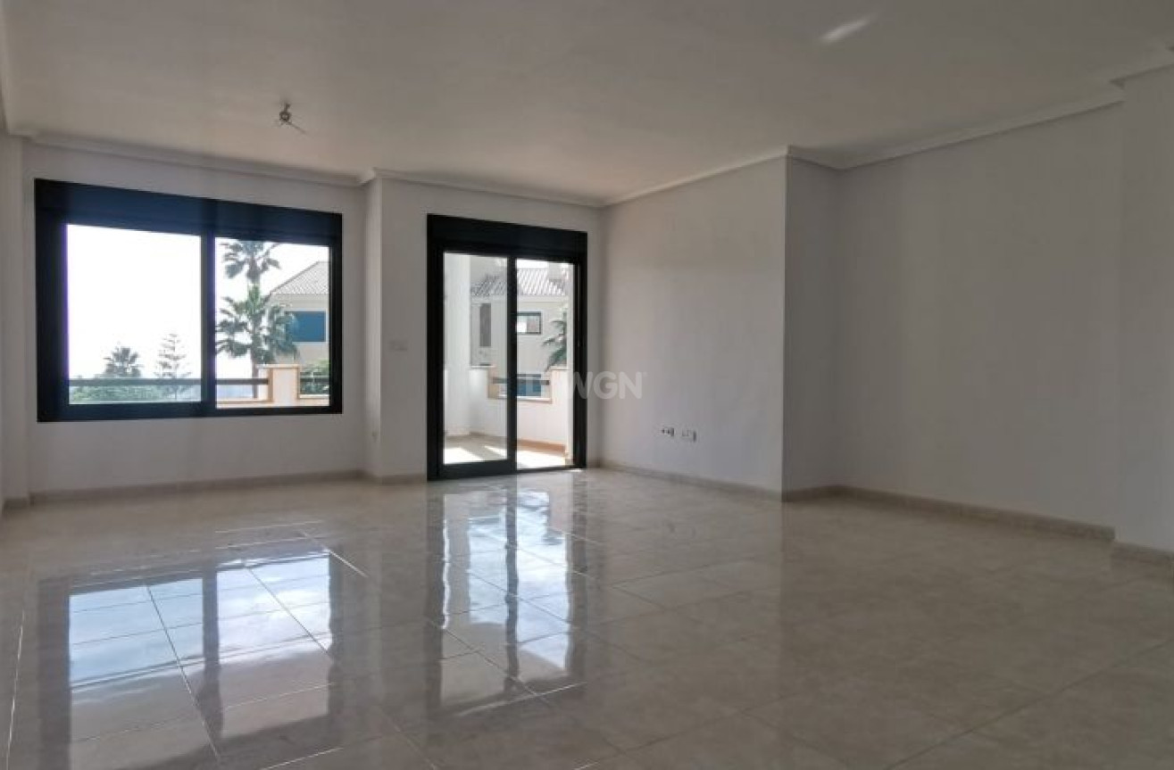 Resale - Apartment / flat - Orihuela Costa - Costa Blanca