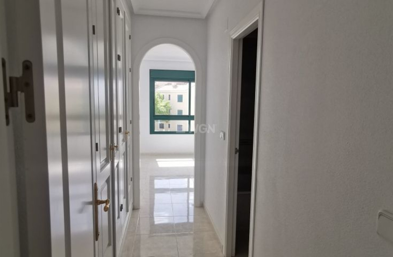 Resale - Apartment / flat - Orihuela Costa - Costa Blanca