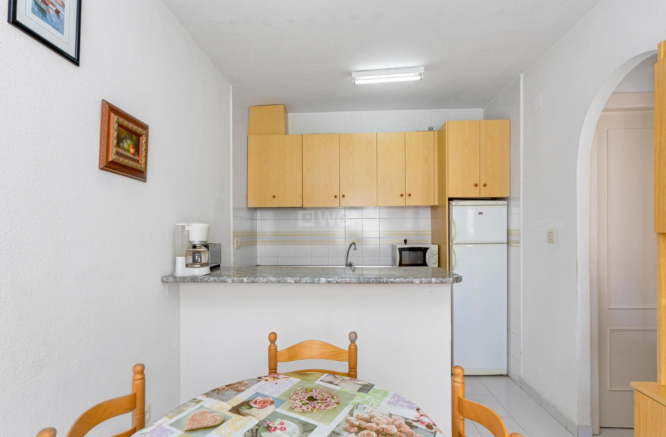 Resale - Apartment / flat - Torrevieja - Lago Jardin