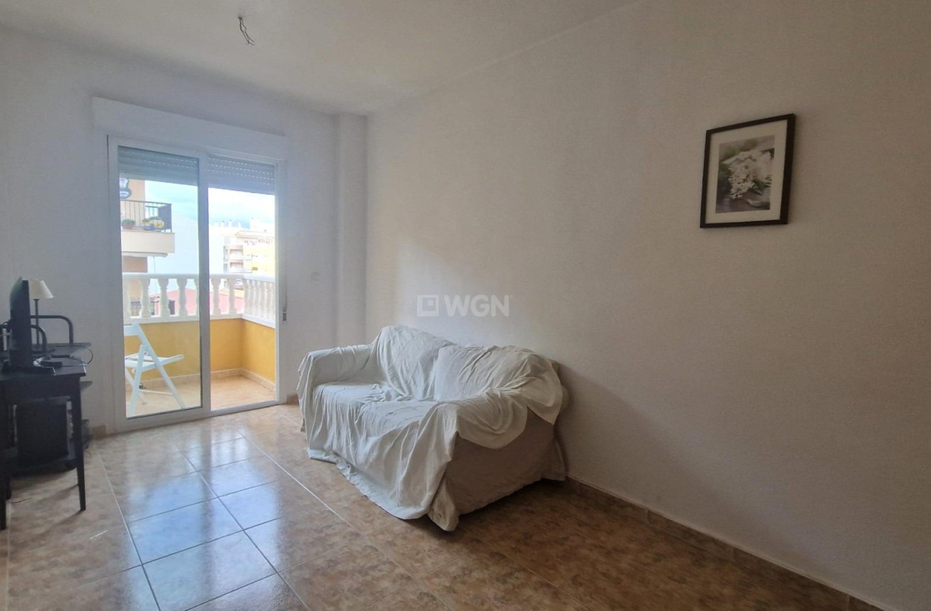 Resale - Apartment / flat - Torrevieja - Acequion