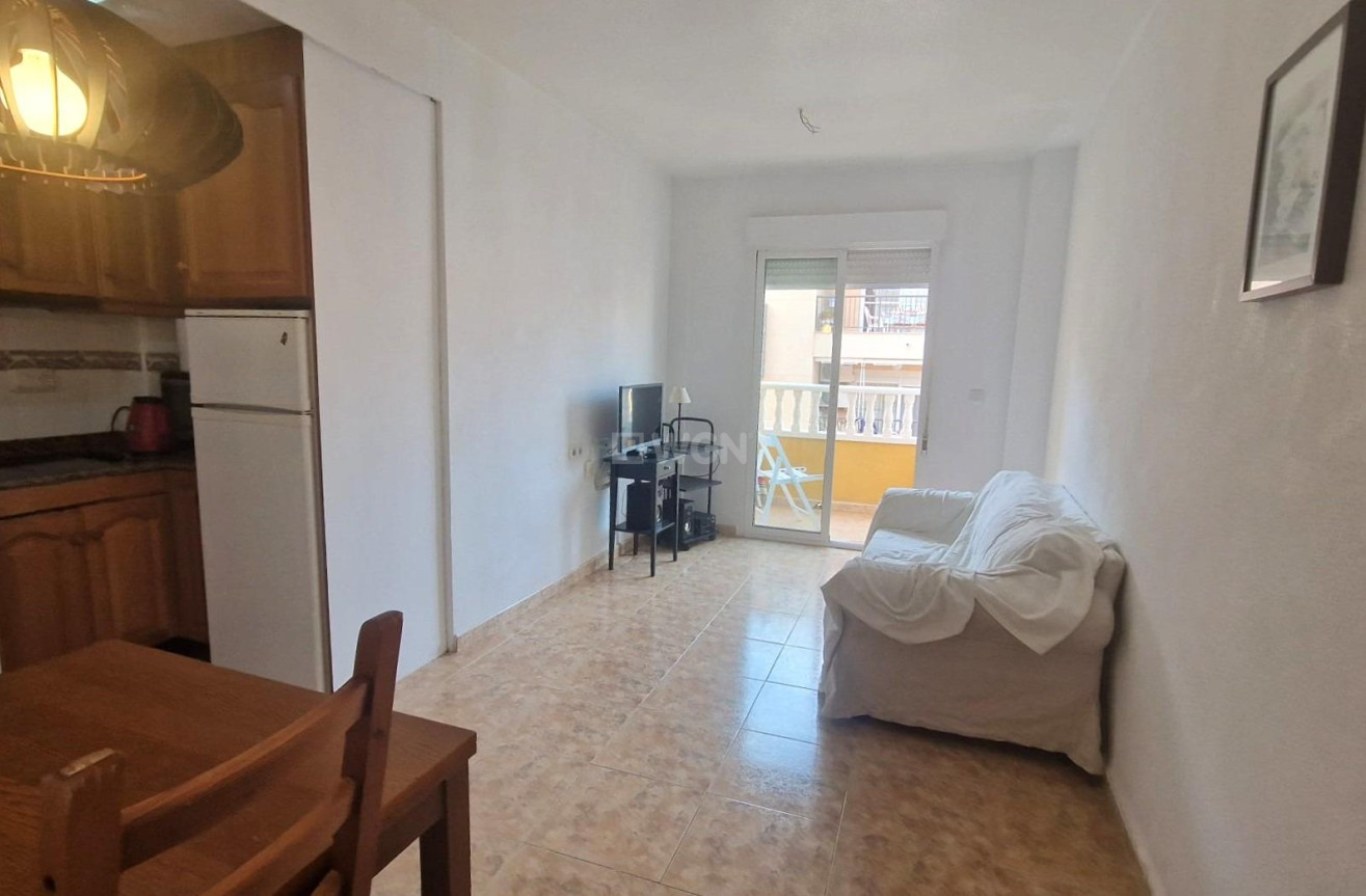 Resale - Apartment / flat - Torrevieja - Acequion