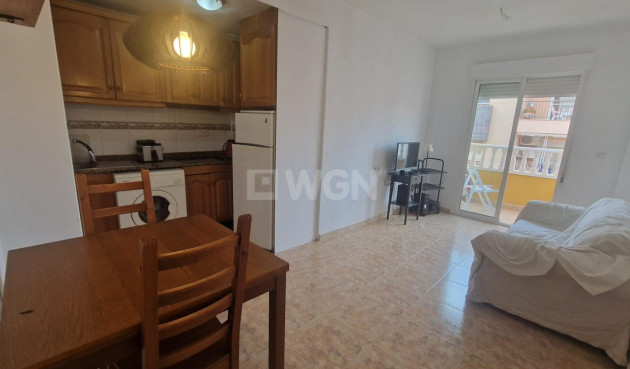 Resale - Apartment / flat - Torrevieja - Acequion