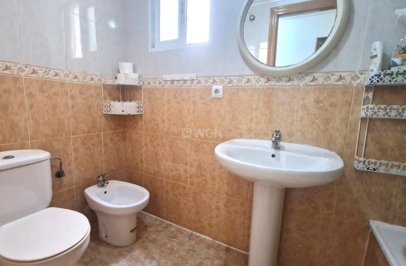 Resale - Apartment / flat - Torrevieja - Acequion