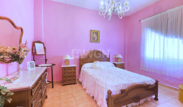 Resale - Villa - Los Romanes - Inland