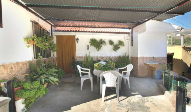 Resale - Villa - Canillas de Aceituno - Inland