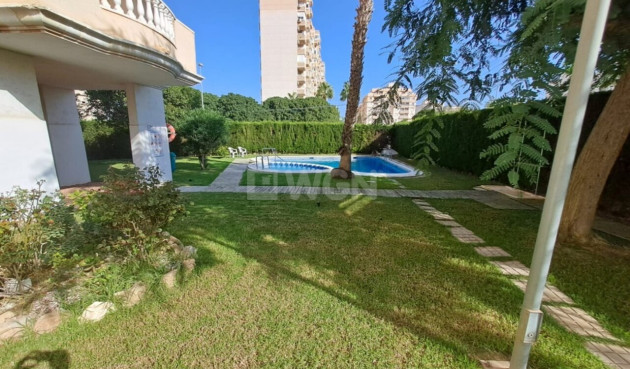 Resale - Apartment / flat - Torrevieja - Costa Blanca