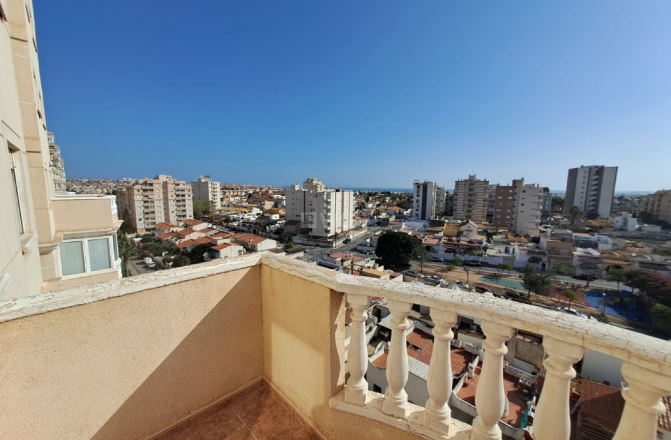 Resale - Apartment / flat - Torrevieja - Costa Blanca