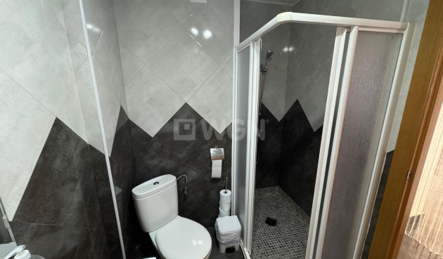 Resale - Apartment / flat - Torrevieja - Playa del Cura