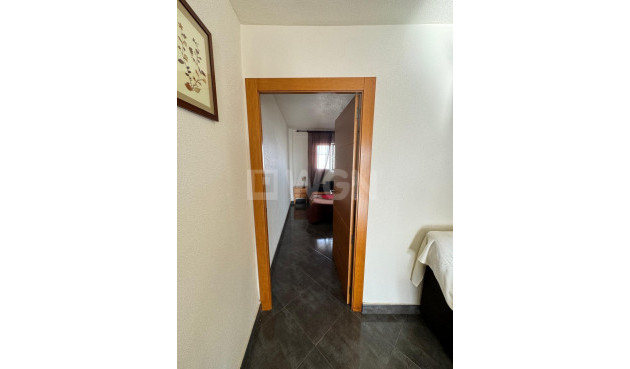 Resale - Apartment / flat - Torrevieja - Playa del Cura