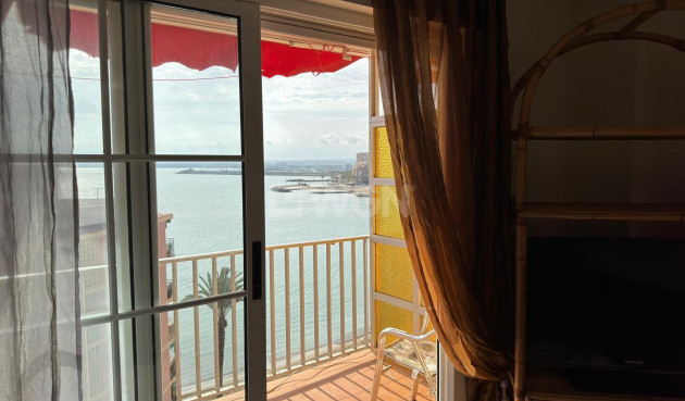 Resale - Apartment / flat - Torrevieja - Playa del Cura