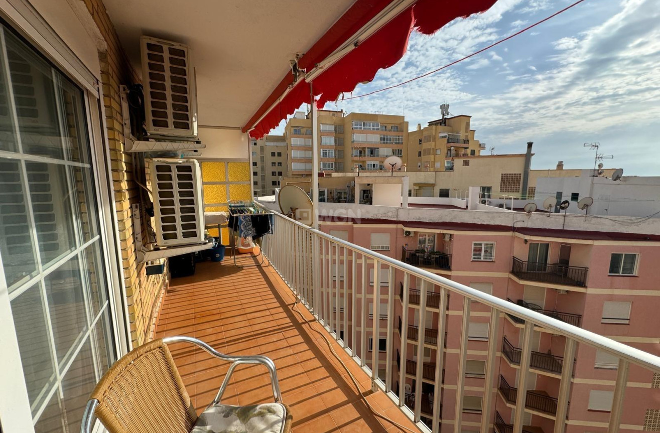 Resale - Apartment / flat - Torrevieja - Playa del Cura