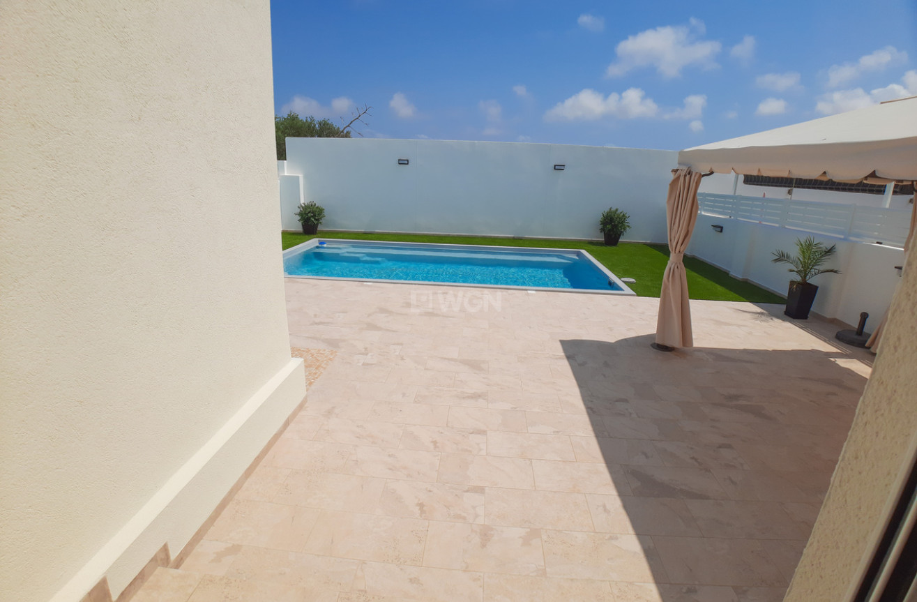 Resale - Villa - Torrevieja - Costa Blanca