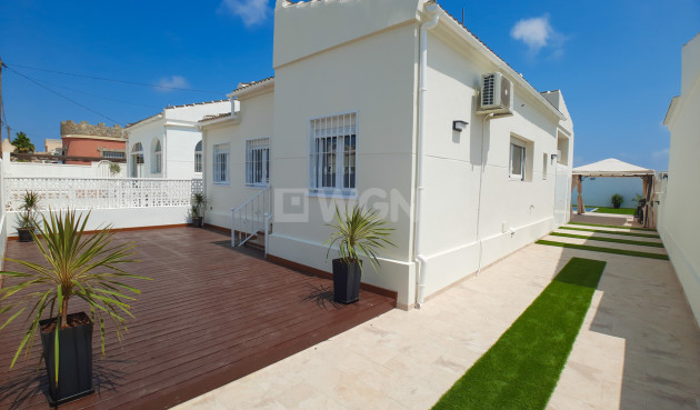 Resale - Villa - Torrevieja - Costa Blanca