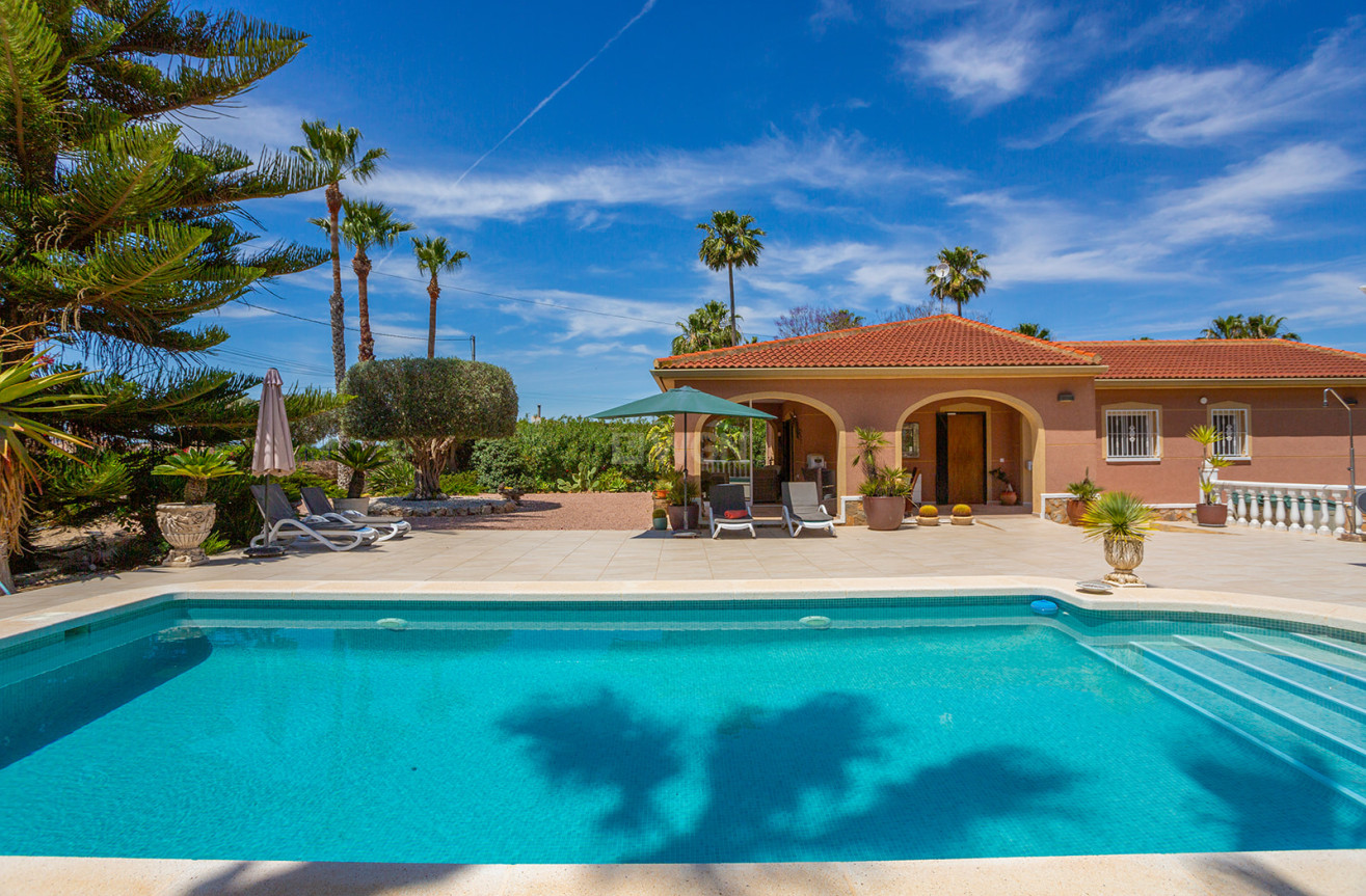 Resale - Villa - Daya Vieja - Costa Blanca