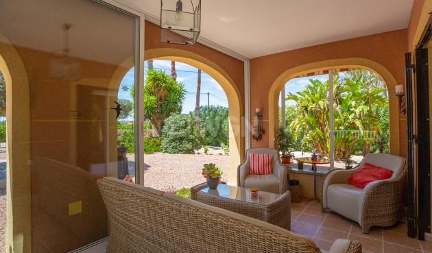 Resale - Villa - Daya Vieja - Costa Blanca